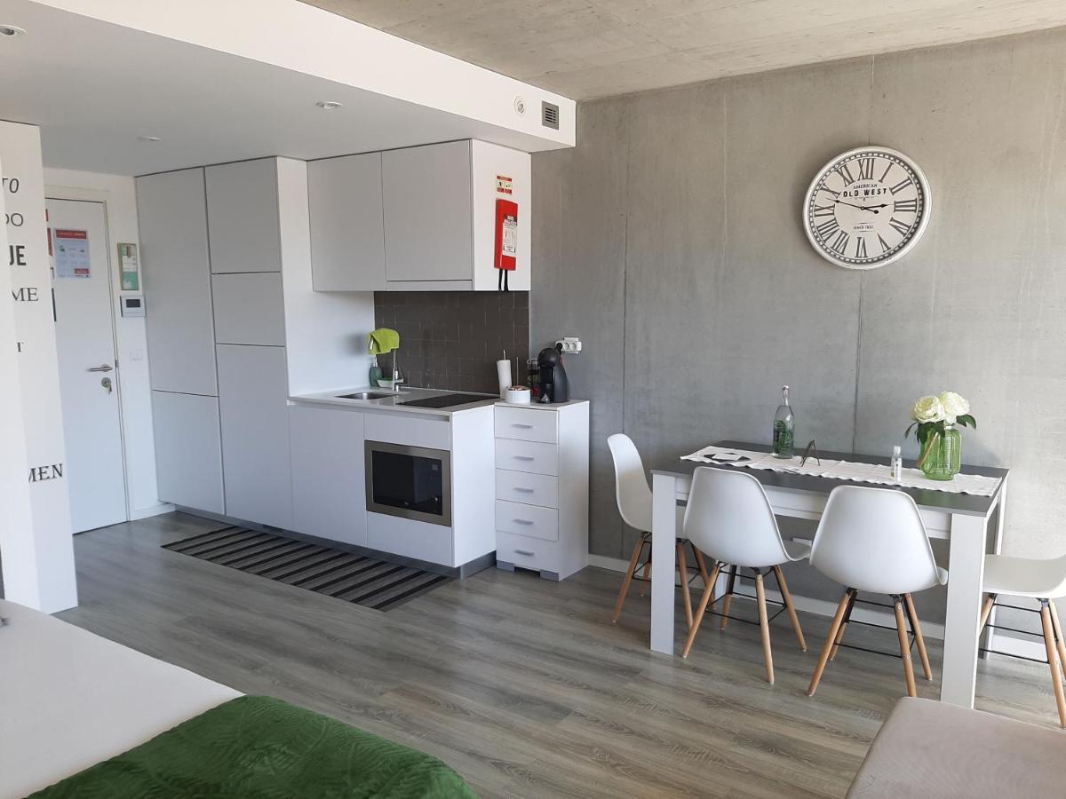 Love' In Aveiro Apartments - Blanc Exterior photo